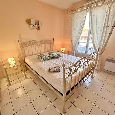 Apartment 3 Pieces Avec Parking Pres Des Plages A Raphael - Fr-1-226a-187